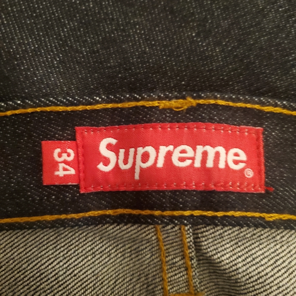 Supreme Jeans - Picture 2 of 2
